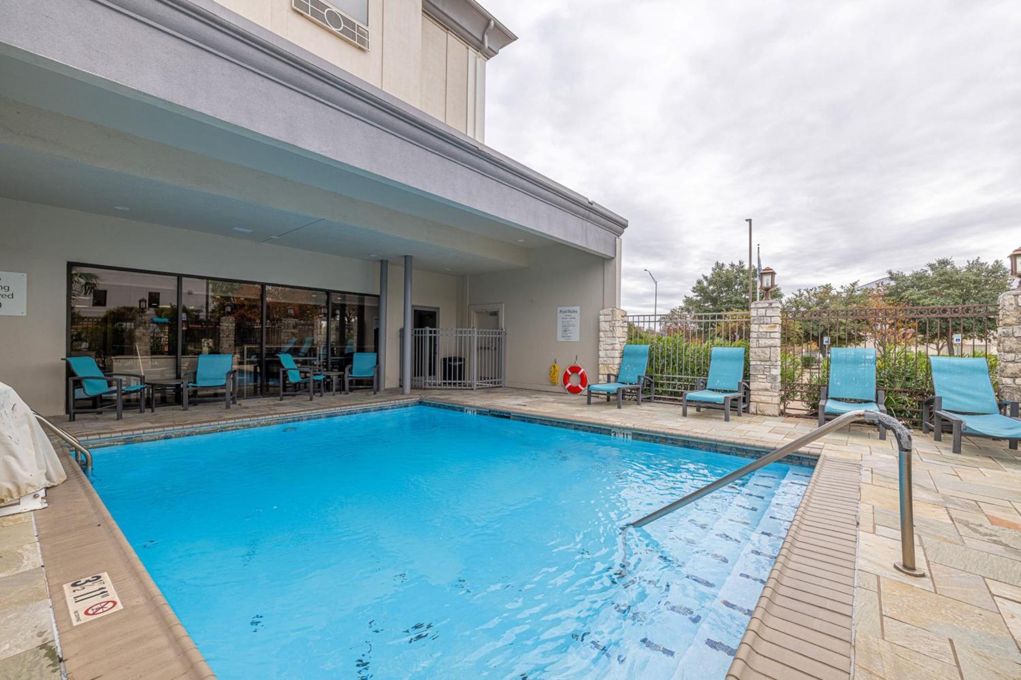 Holiday Inn Express & Suites College Station By Ihg Exterior foto